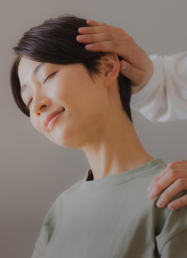 すべての健康は、骨盤から。おひとりおひとりの身体の状態や不調、お悩みに合わせた「オーダーメイド施術」。